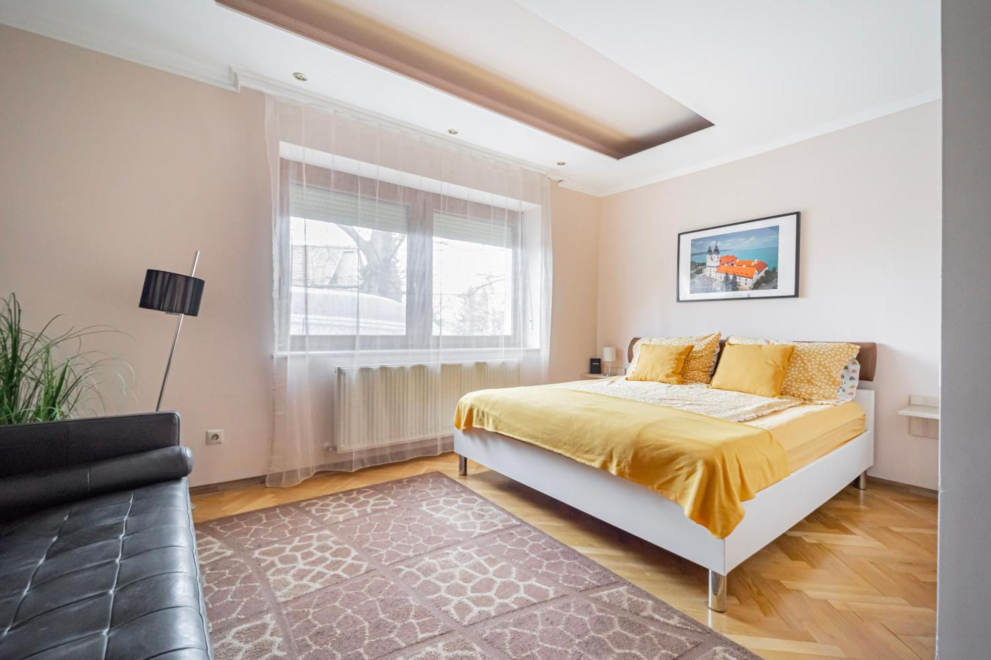 B48 Bigflat - Kenyelem 130 M2 En Villa Törökbálint Eksteriør billede